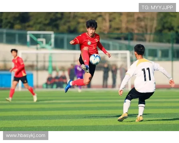 带程的足球明星如何在绿茵场上书写传奇人生与荣耀篇章